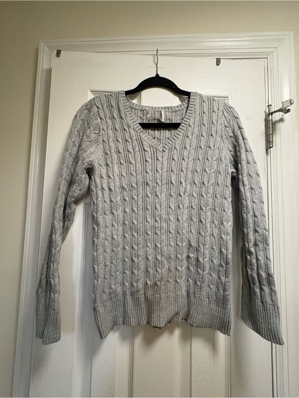 Size medium Cable Knit V-Neck Sweater